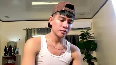 Snapshot of bentlyfuck chatting on October 19, 6:47 am bentlyfuck online show from October 19, 6:47 am