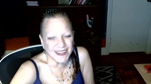 DeniseDavid online show from March 8, 4:11 pm