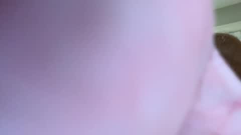 Snapshot of benz10001 chatting on December 4, 12:25 pm benz10001 online show from December 4, 12:25 pm