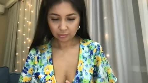 Snapshot of berca04 chatting on March 5, 3:29 pm Karolina online show from March 5, 3:29 pm