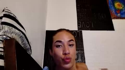 berenice_i online show from May 1, 12:59 am