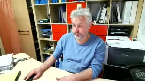 Snapshot of berg_boy chatting on January 11, 12:50 pm Martin online show from January 11, 12:50 pm