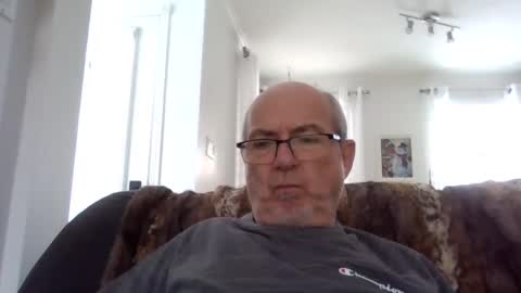 bernard1102 online show from December 2, 5:37 pm