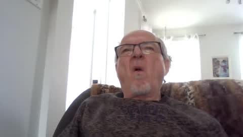 bernard1102 online show from January 3, 4:27 pm