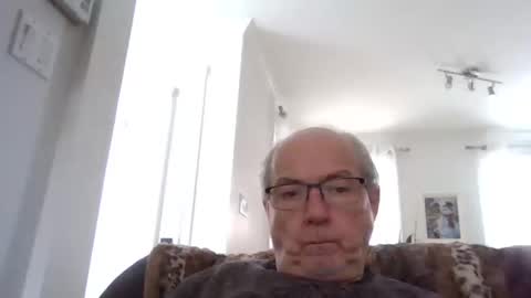 bernard1102 online show from January 8, 6:20 pm