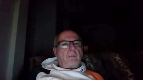 bernard1102 online show from January 28, 2:32 am