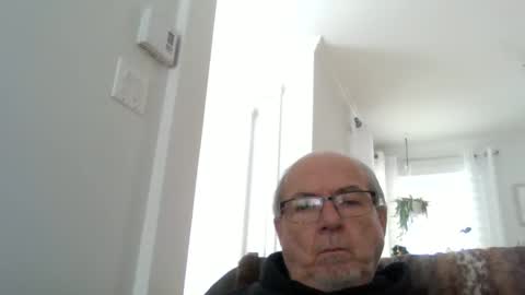 bernard1102 online show from March 11, 3:02 pm