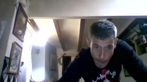 Snapshot of bernichaos77 chatting on December 22, 12:40 am bernichaos77 online show from December 22, 12:40 am