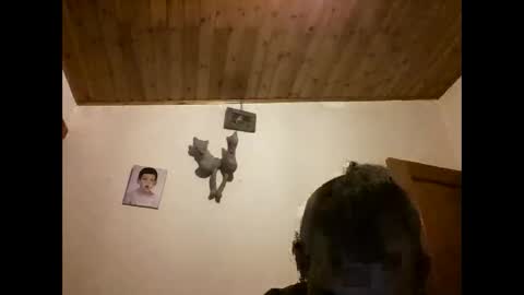 bernichaoss77 online show from March 5, 11:49 pm