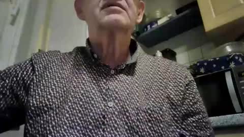 bernie6004 online show from April 21, 7:06 pm