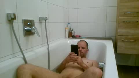 Snapshot of bernii1991 chatting on May 31, 2:13 pm bernii1991 online show from May 31, 2:13 pm