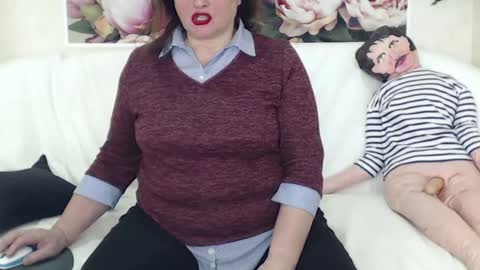 BerryShickX online show from March 5, 8:00 am