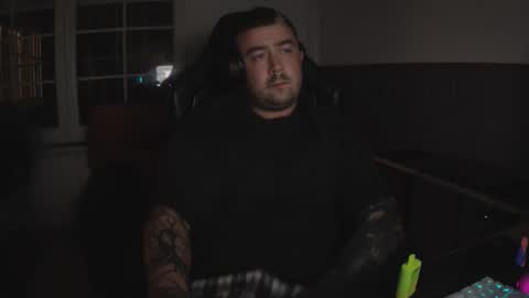 berto3389 online show from April 6, 11:38 pm