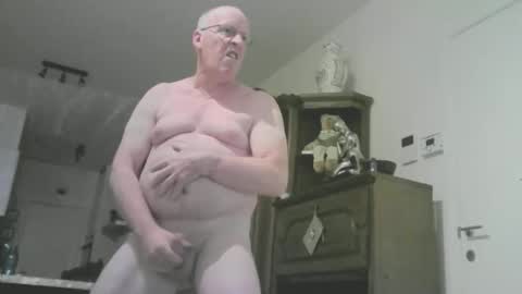 Snapshot of bertt54 chatting on March 1, 7:16 pm bertr54 online show from March 1, 7:16 pm