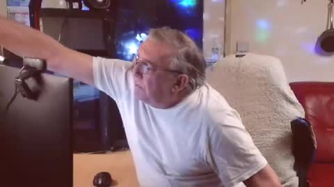 Snapshot of best127 chatting on March 7, 10:21 pm jean online show from March 7, 10:21 pm