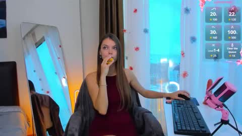 Snapshot of best_alice chatting on October 1, 1:00 am Alice online show from October 1, 1:00 am