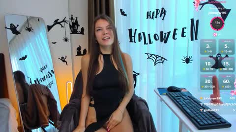 Snapshot of best_alice chatting on October 28, 12:36 am Alice online show from October 28, 12:36 am