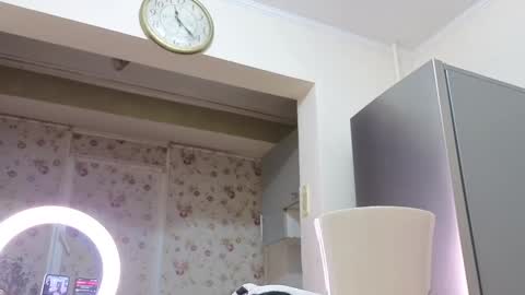 best_ass2000 online show from December 15, 9:30 pm