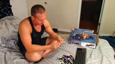 twitter zack1fisher online show from February 4, 1:56 am