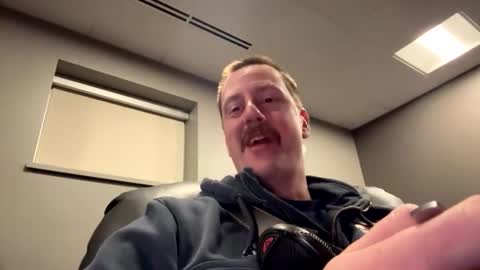 bestfriend123456 online show from March 5, 1:34 am