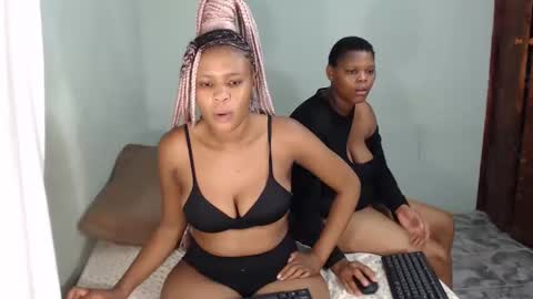 Snapshot of bestlia chatting on February 11, 9:56 pm bestlia online show from February 11, 9:56 pm