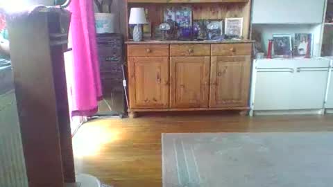 bestmann979994 online show from May 31, 2:13 pm