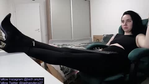 bethanylenz online show from January 5, 11:08 pm