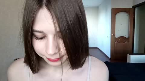 Snapshot of bethkallberg chatting on July 3, 2:56 pm Leila online show from July 3, 2:56 pm