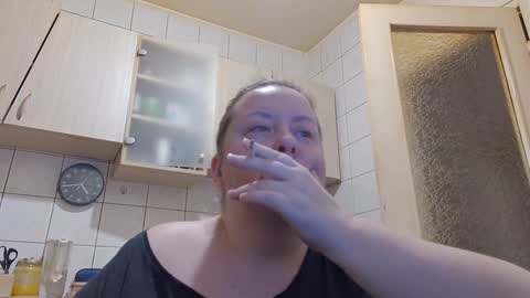 Snapshot of bethnorth chatting on January 7, 2:36 am bethnorth online show from January 7, 2:36 am