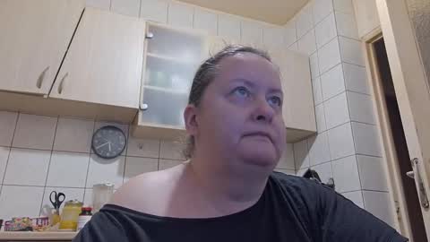 Snapshot of bethnorth chatting on January 8, 3:31 am bethnorth online show from January 8, 3:31 am