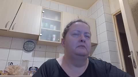 Snapshot of bethnorth chatting on January 11, 12:37 am bethnorth online show from January 11, 12:37 am