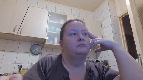 Snapshot of bethnorth chatting on January 16, 2:37 am bethnorth online show from January 16, 2:37 am