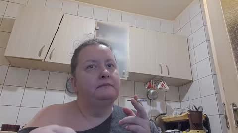 Snapshot of bethnorth chatting on February 5, 4:17 am bethnorth online show from February 5, 4:17 am