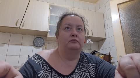 Snapshot of bethnorth chatting on February 25, 2:43 am bethnorth online show from February 25, 2:43 am