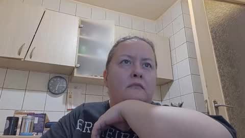 Snapshot of bethnorth chatting on March 11, 3:34 am bethnorth online show from March 11, 3:34 am