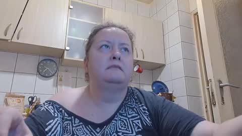 Snapshot of bethnorth chatting on March 13, 5:14 am bethnorth online show from March 13, 5:14 am