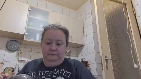 Snapshot of bethnorth chatting on March 16, 1:22 am bethnorth online show from March 16, 1:22 am