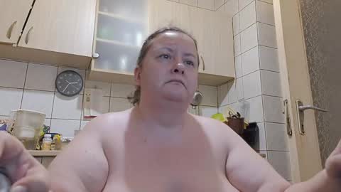 Snapshot of bethnorth chatting on May 20, 11:33 pm bethnorth online show from May 20, 11:33 pm