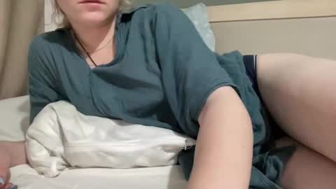 Bette online show from November 3, 10:10 pm