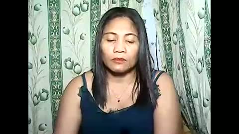 Snapshot of betty_83 chatting on December 21, 1:10 pm betty_83 online show from December 21, 1:10 pm