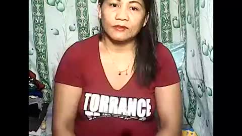 Snapshot of betty_83 chatting on January 1, 12:53 am betty_83 online show from January 1, 12:53 am