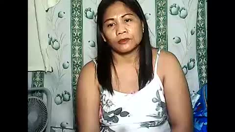 Snapshot of betty_83 chatting on January 28, 12:22 pm betty_83 online show from January 28, 12:22 pm