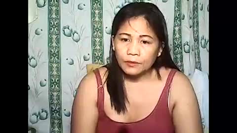 Snapshot of betty_83 chatting on February 3, 12:03 pm betty_83 online show from February 3, 12:03 pm