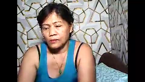 Snapshot of betty_83 chatting on March 16, 11:36 am betty_83 online show from March 16, 11:36 am