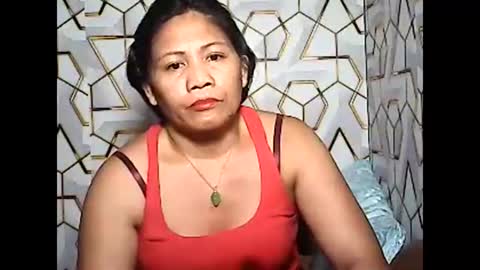 Snapshot of betty_83 chatting on April 27, 12:25 pm betty_83 online show from April 27, 12:25 pm