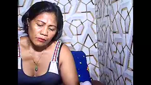 Snapshot of betty_83 chatting on June 9, 12:39 pm betty_83 online show from June 9, 12:39 pm