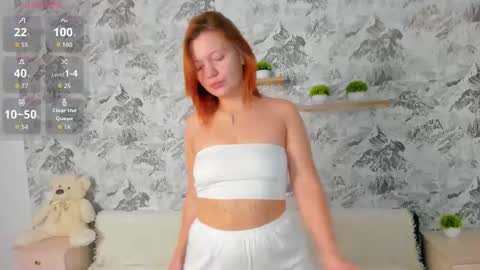 Snapshot of betty_baker1 chatting on October 28, 2:15 am Betty online show from October 28, 2:15 am