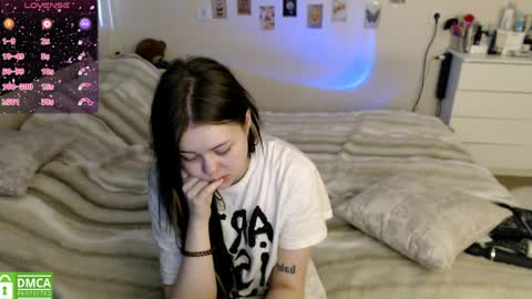 Snapshot of bettyandrich chatting on April 4, 8:56 am Betty and Rich online show from April 4, 8:56 am