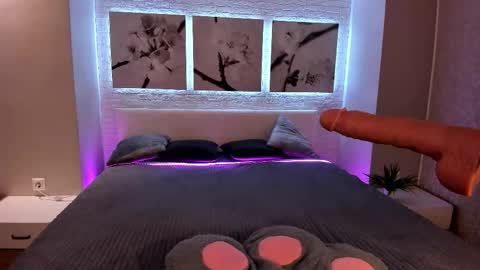 Betty online show from October 18, 8:42 pm