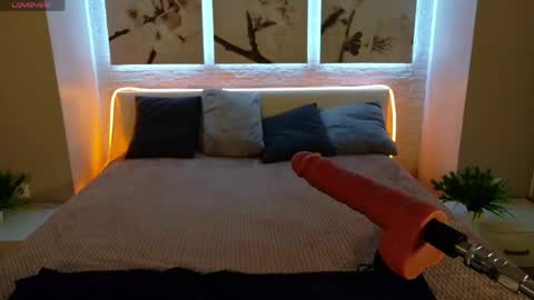 Betty online show from March 22, 8:23 pm